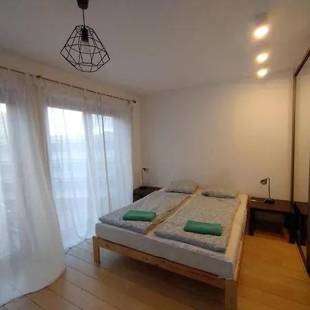 Shalom Corner *parking For Free* * كراكوفيا